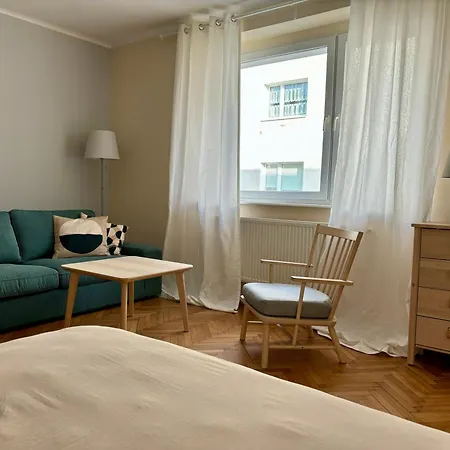 Slaska 33 * 格丁尼亚